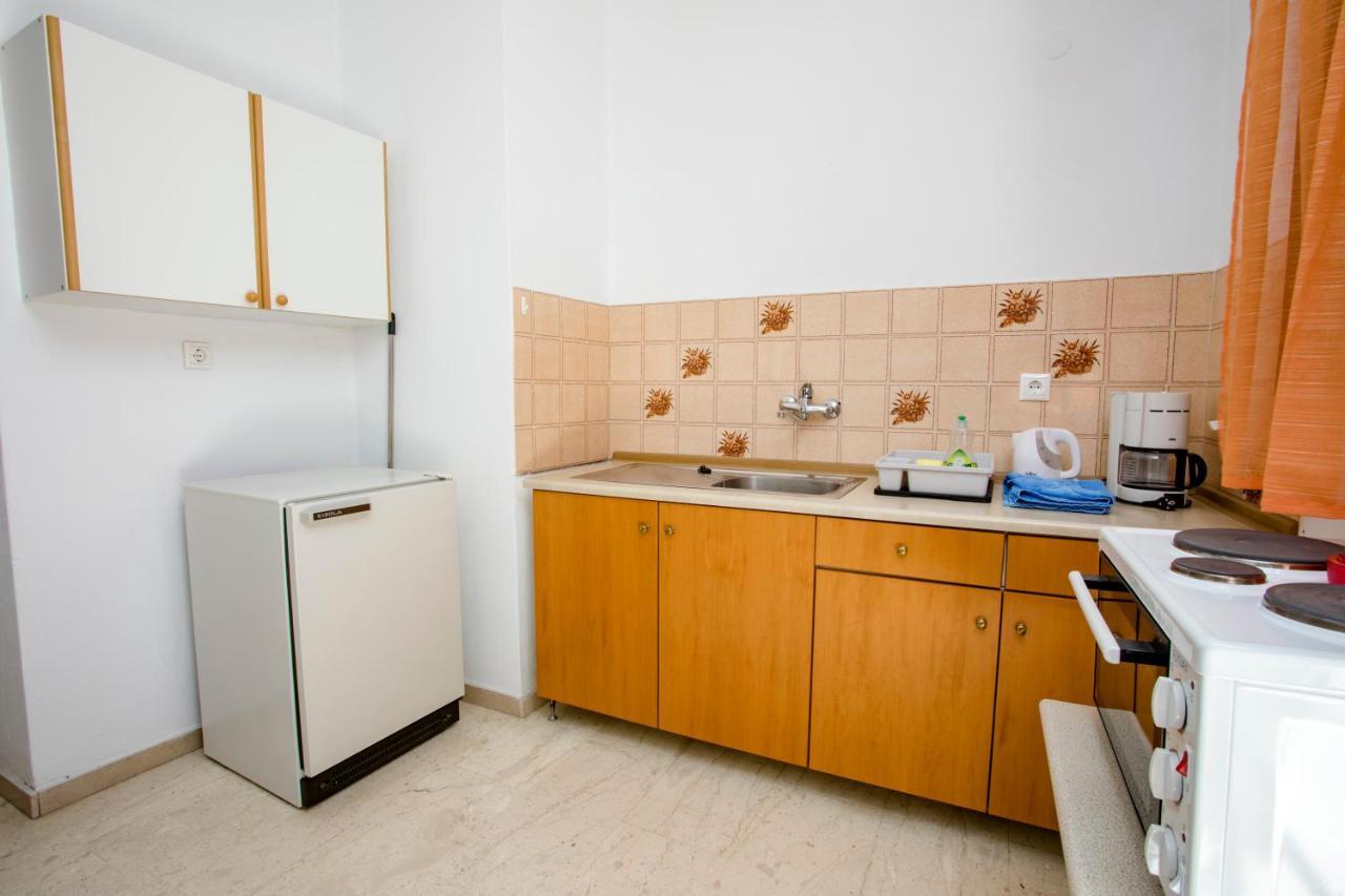 Maik Apartments Metamórfosi Extérieur photo