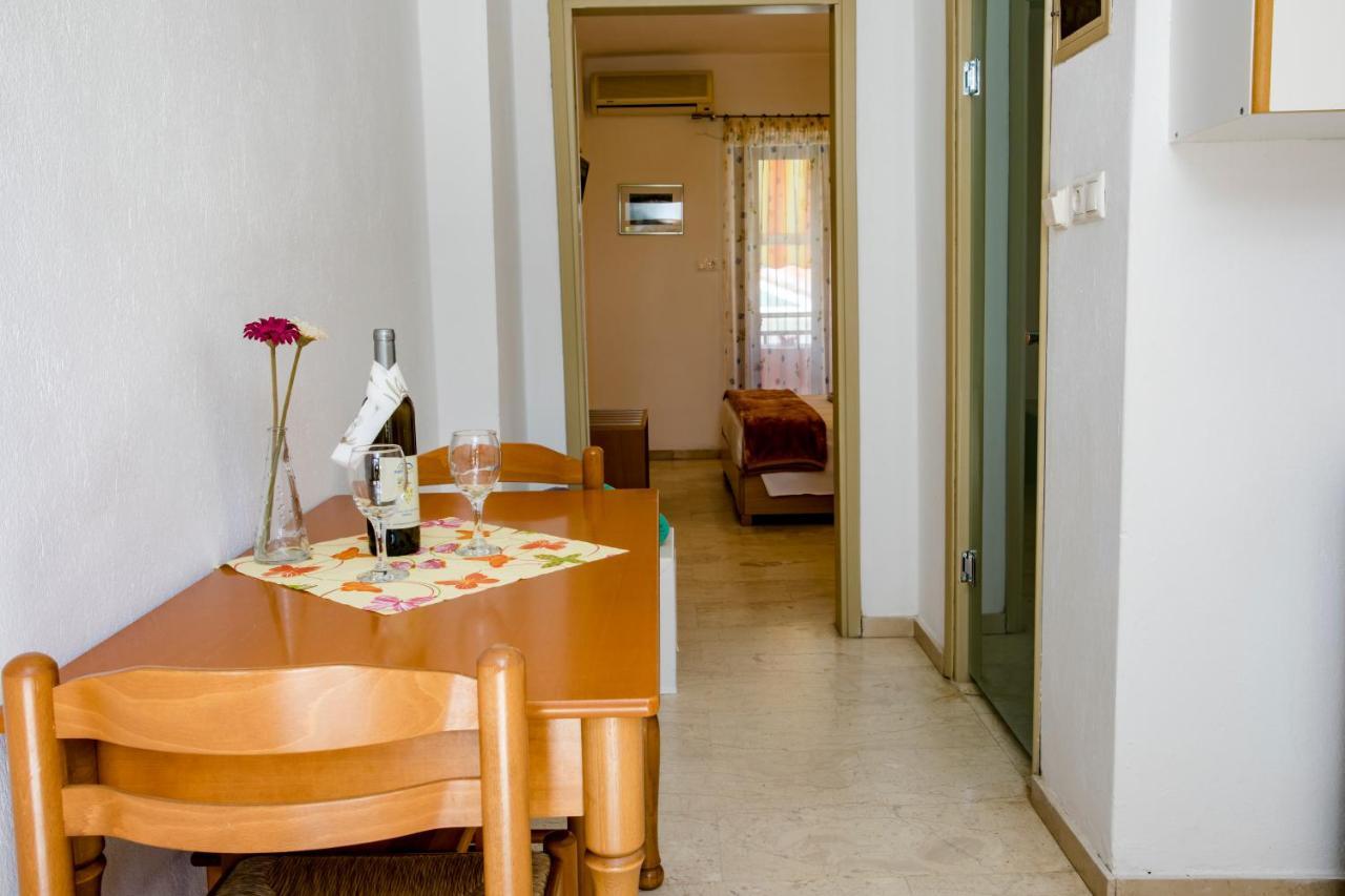 Maik Apartments Metamórfosi Extérieur photo