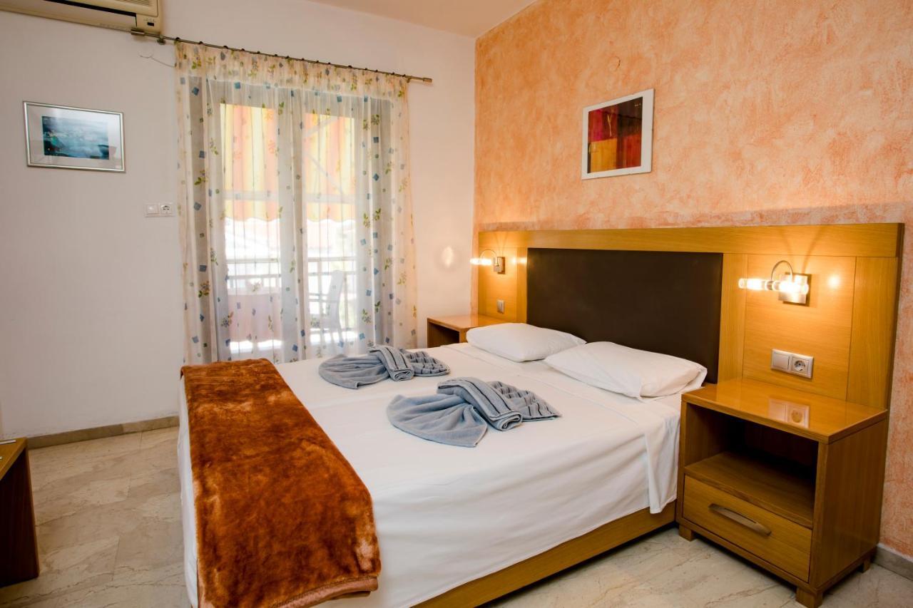 Maik Apartments Metamórfosi Extérieur photo