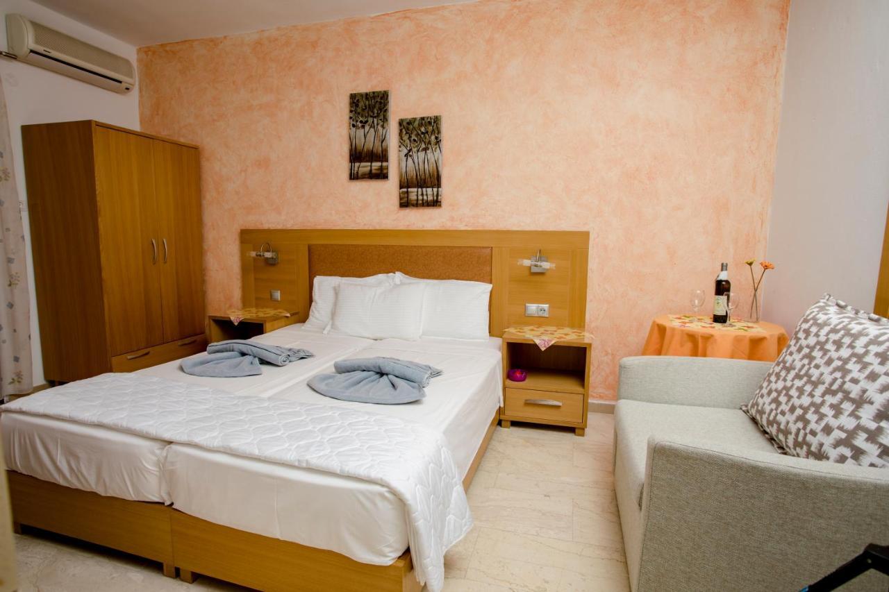 Maik Apartments Metamórfosi Extérieur photo